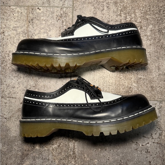 Dr. Martens 10458 Bex Smooth leather Brogue Shoes - Picture 2 of 5